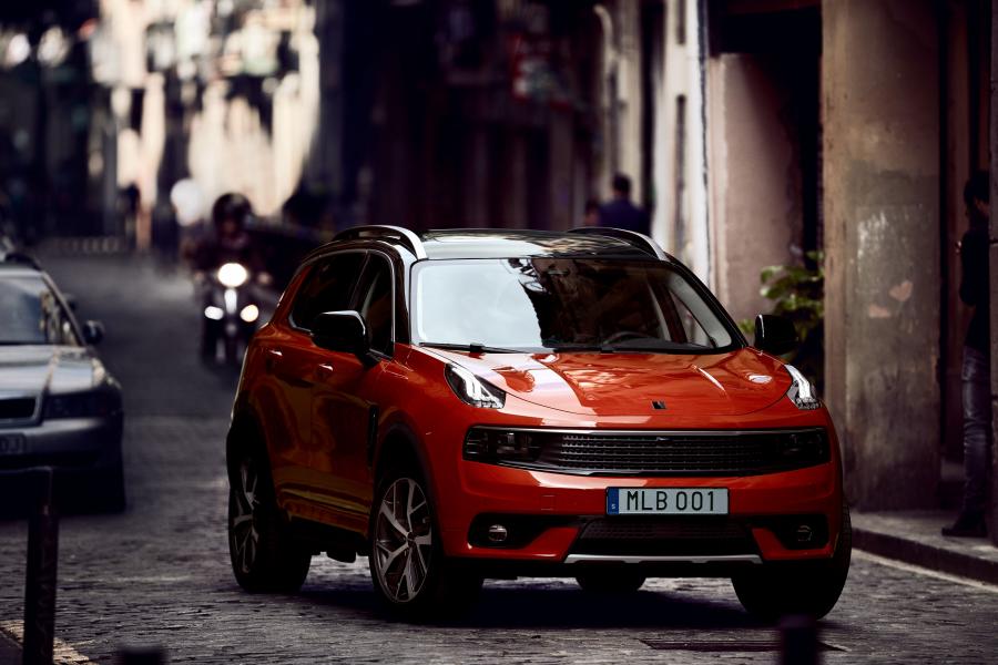  LYNK&Co 01 Jin Pro (CX11) 2017 года  (фото 1 из 18)